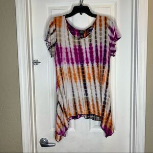 Shannon Ford Tie-Dyed Tee Size Medium Asymmetrical Hem